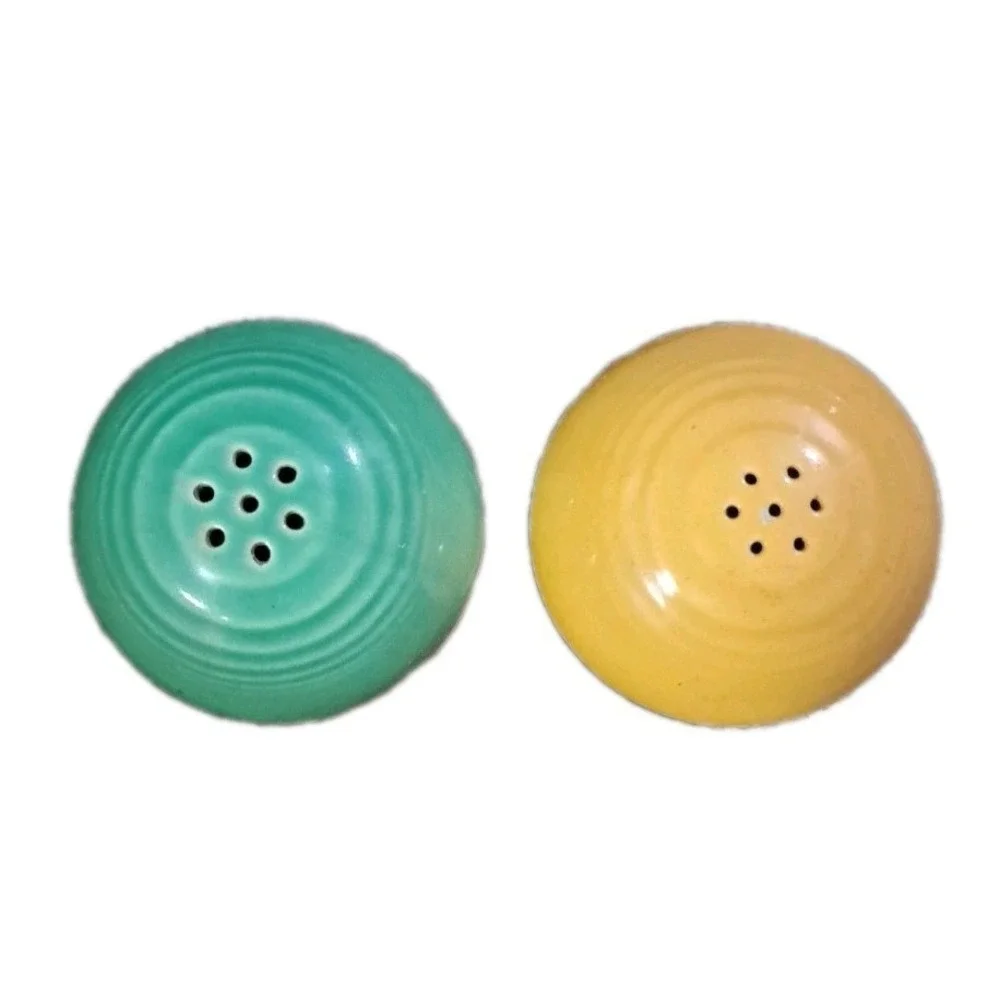 Vtg Fiesta Ware Salt/Pepper Shakers Yellow & Green Round Bulb Shape No Corks USA
